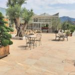 Greenflor-garden-center-pavimentazione-pietra-sinterizzata-L'Altra-Pietra-Colosseo-Quarzite-Gialla