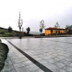 piazza-viggiano-potenza-pavimentazione-pietra-sinterizzata-L'Altra-Pietra-Colosseo-Toscano-60x60x2cm
