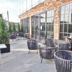Ophelia-Lounge-restaurant-Hotel-pavimento-in-pietra-sinterizzata-Cattedrale-Avorio