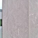 Granulati-Zandobbio-uffici-pavimenti-rivestimenti-pietra-sinterizzata-L'Altra-Pietra-Colosseo-Grigioni-Harena-Calanca-Light-Super-Hard-Keramik-3-cm-Pietra-Moon-Pietra-Basalto-Blustone-Dark-Stone-Gres-Pavè-Basalto-Pavè-Grigio