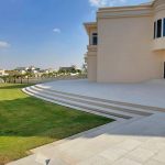 Villa-privata-Dubai-pavimentazione-in-pietra-sinterizzata-di-2-cm