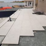 Villa-privata-Dubai-pavimentazione-in-pietra-sinterizzata-di-2-cm