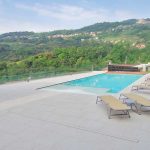 Casa-con-piscina-Bergamo-L'Altra-Pietra-pietra-sinterizzata-Colosseo-Bressa