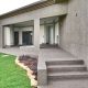 Villa-privata-pavimento-rivestimento-in-pietra-sinterizzata-L'Altra-Pietra-Colosseo-Porfido-Lavis-2-cm-spessore