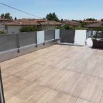 Casa-con-terrazza-Vicenza-pietra-sinterizzata-Outdoor-wood-2-cm-Harena-Holz-Marrone-L'Altra-Pietra-Colosseo-Toscano